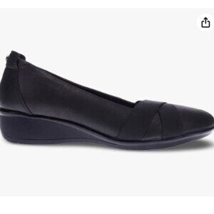 Revere 'Seoul' black leather slip-on wedge